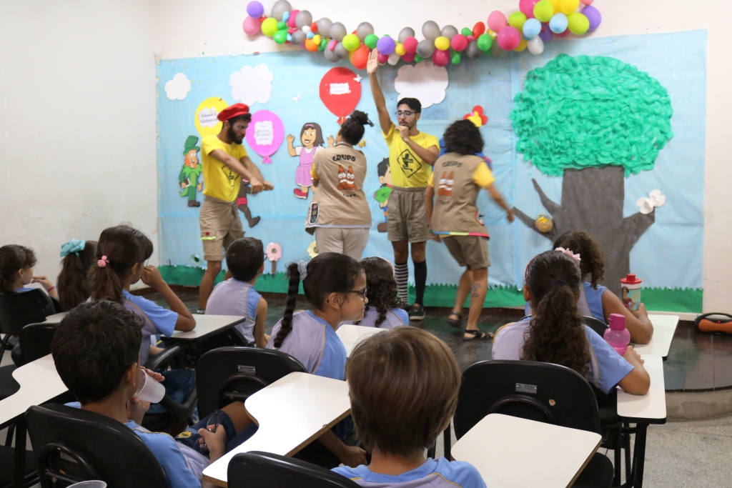 SMTT leva apresentação do Grupo Cones à Biblioteca Clodomir Silva - SMTT Aracaju